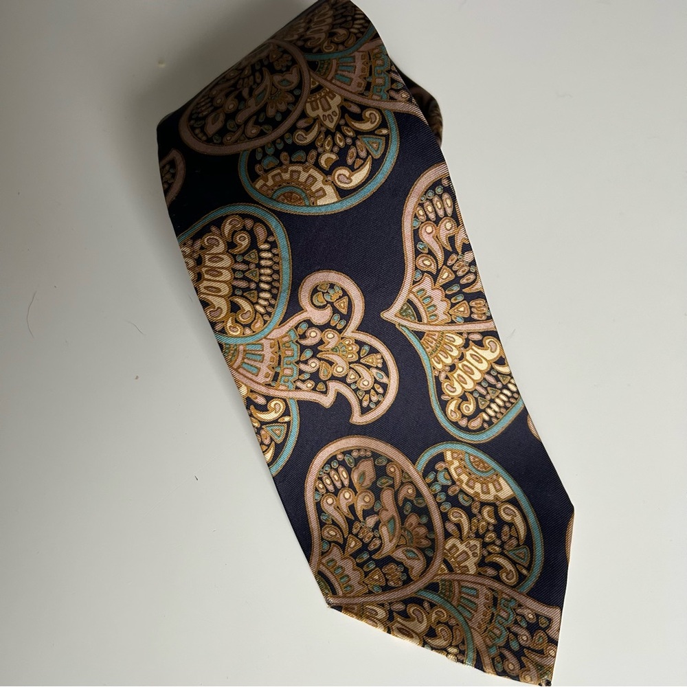 Lanvin Paris blue and gold paisley tie 100% silk